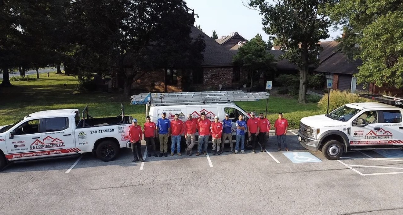 E&E Contracting LLC team and work trucks